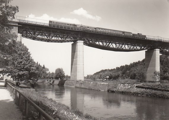 Eisenbahn im Isartal Großhesseloher Brücke bei München