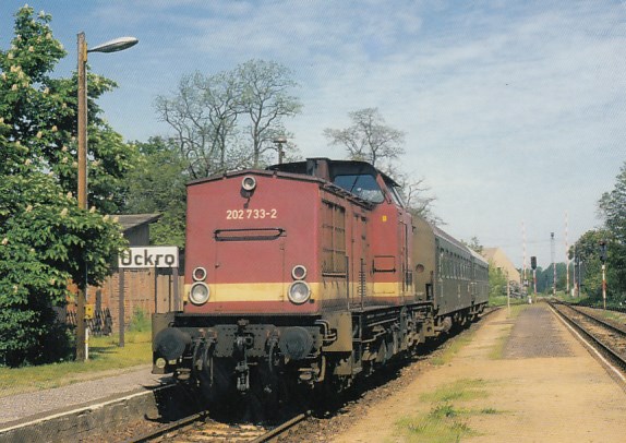 Eisenbahn vom LEW Hennigsdorf im Bahnhof Uckro