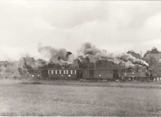 Eisenbahn Dampflokomotive Schmalspurbahn Radebeul Ost Radeburg  bei Berbisdorf