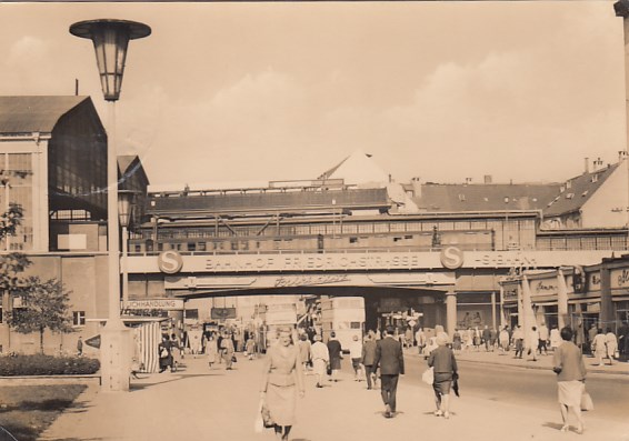 Bahnhof Friedrichstraße Berlin Mitte 1964