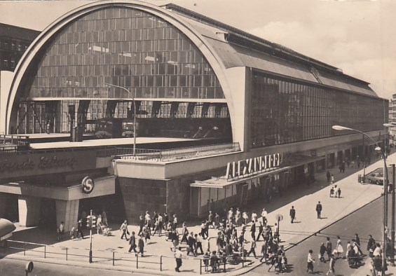 S-Bahn Bahnhof Berlin Mitte Alexanderplatz