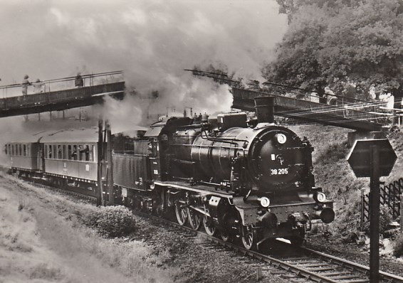 Eisenbahn Dampflokomotive in Oelsnitz Erzgebirge