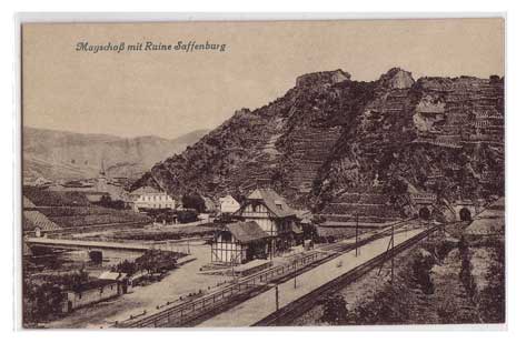 Altenahr Mayschloß Ruine Saffenburg Eisenbahntunnel Altenahr Mayschloß Ruine Saffenburg Eisenbahntunnel