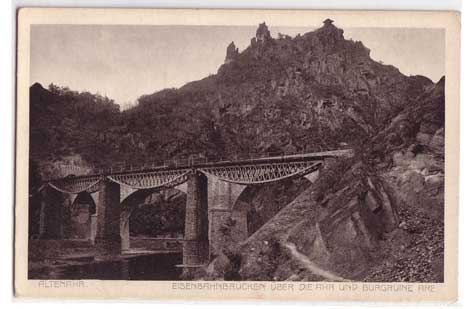 Altenahr Eisenbahn-Brücke über die Ahr Burgruine Altenahr Eisenbahn-Brücke über die Ahr Burgruine