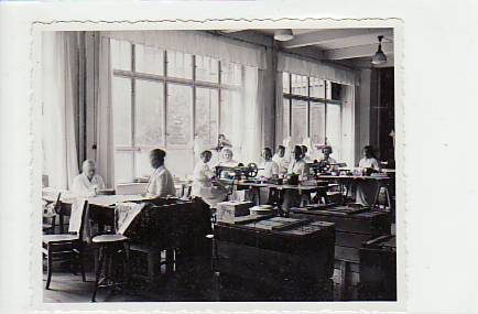 Berufe Nähen Nähmaschine ca 1930 Berufe Nähen Nähmaschine ca 1930