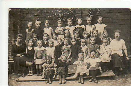 Schule Kinder Foto Karte ca 1910