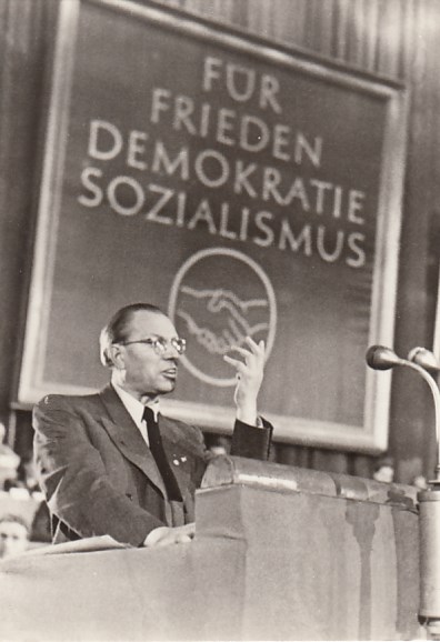 alte Ansichtskarten Bilder Berühmte Persönlichkeiten Politiker Otto Grotewohl Berlin 1947