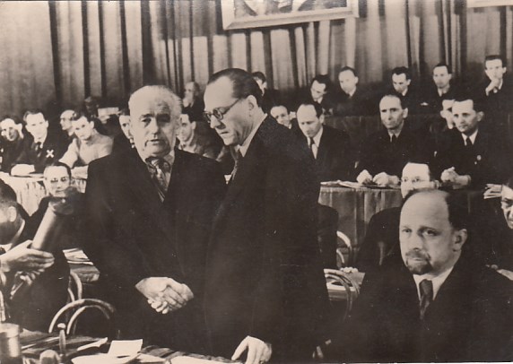 alte Ansichtskarten Bilder Berühmte Persönlichkeiten Politiker Erich Honecker Berlin 1946