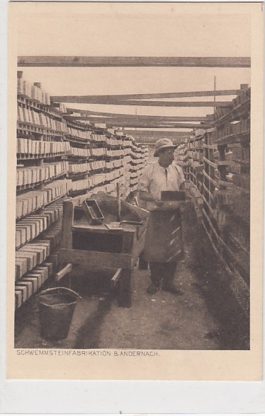 Andernach am Rhein Schwemmsteinfabrikation Schiefergebirge
