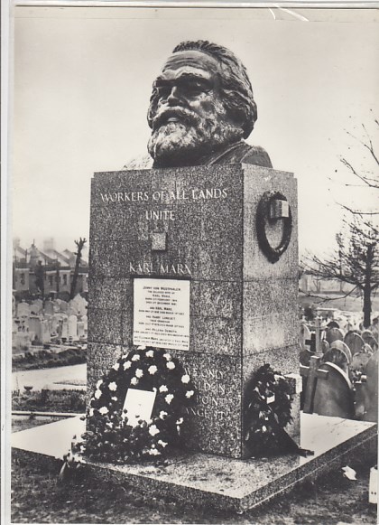 Karl Marx Gedenkstätte in London Friedhof, Politik