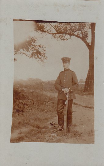 Militär 1.WK Soldaten Uniformen Foto Karten im Felde